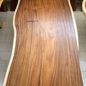 Tavolo con gambe tronco d'albero J08-1