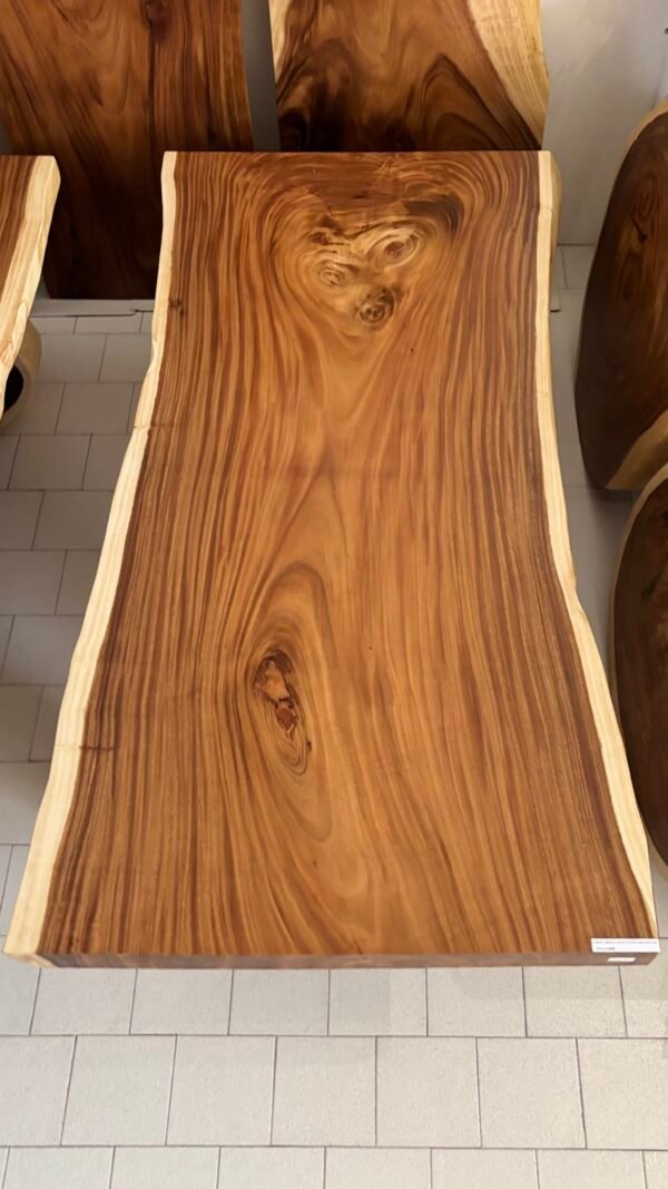 Tavolo con gambe tronco d'albero J09-1