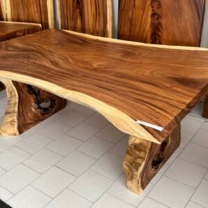Tavolo con gambe tronco d'albero J16-02