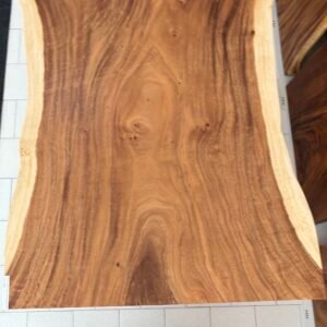 Tavolo con gambe tronco d'albero J16-1