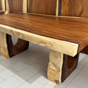 Tavolo in legno massello con gambe tronco d'albero J14