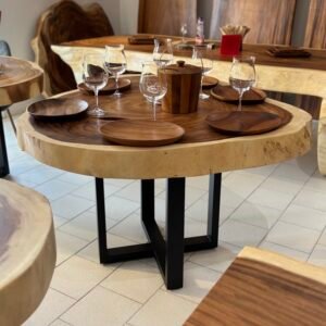 Tavoli rotondi in legno massello di acacia